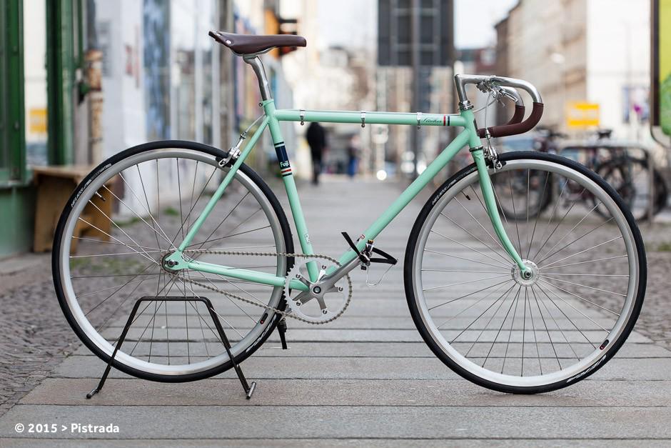 Erfrischend wie´n Pfefferminzkaugummi. Wir haben noch ein "Fuji Feature mint" bekommen! RH 57 pistrada.com/fuji-feather-2…