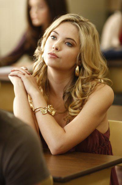 PLLonMax's tweet photo. #HappyBirthdayPLL! 
FIVE years and still going strong! RT if you’ve been a fan from the start! http://t.co/1lOfhyxjjN
