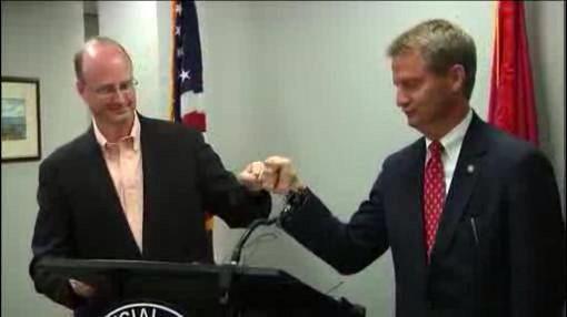 Love this <a href="/knoxschoolsupt/">Knox Schools Super</a> and <a href="/timburchett/">Tim Burchett</a> we appreciate all you do for KCS. Let's do great things together!