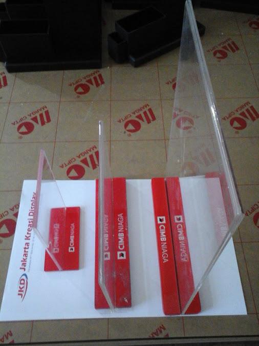AcrylicMulya's tweet photo. jkd acrylic menerima pembuatan rak acrylic display berbage bentuk http://t.co/H7PqeajGu6