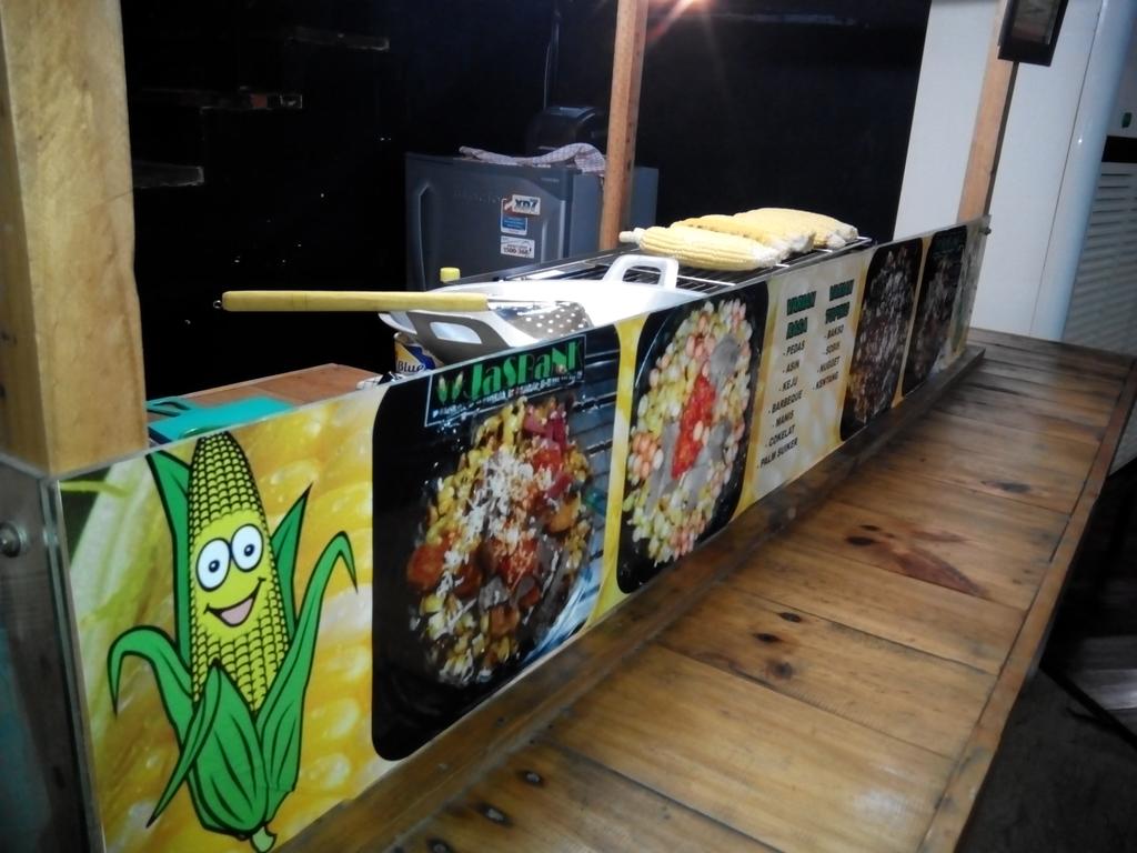 Selamat siang 'jagungers' outlet MaRI lantai 4 Sao sudah open yah.. yuk merapat #kongresKomedi :) <a href="/JaSBaNK_ID/">Jagung Bakar Serut</a>