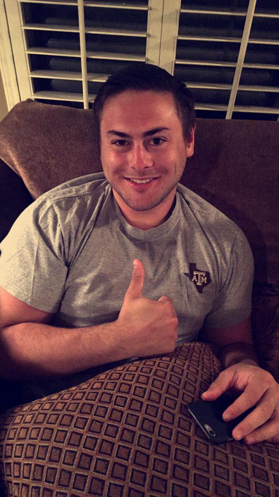 megkathryn's tweet photo. Bye bye Blinn team!!! Whoop! So proud of you Brudder!!! 😘👍🏼 #fulltimeAggie http://t.co/A1K2MNQILm