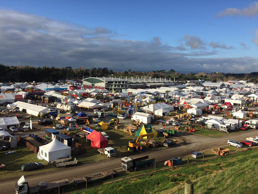 JamesChristieNZ's tweet photo. @nzyoungfarmers B/meeting, @FieldaysNZ looking good for opening day tomorrow #Fieldays2015 http://t.co/t9YsKDAApG