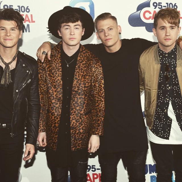 BigfanApp's tweet image. By @jake_rixton “Sassy little leopard bitch with her sassier bitches 💅” via @BigfanApp - bit.ly/1HkMM82