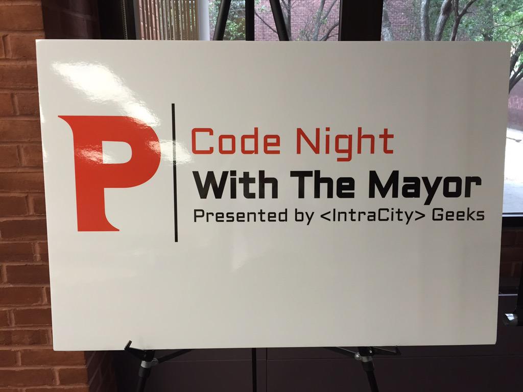 MojoTech's tweet photo. Mojo @agrberg opening for Mayor @Jorge_Elorza and @intracitygeeks at #CodeNightPVD http://t.co/ZJe7ZWBRTa