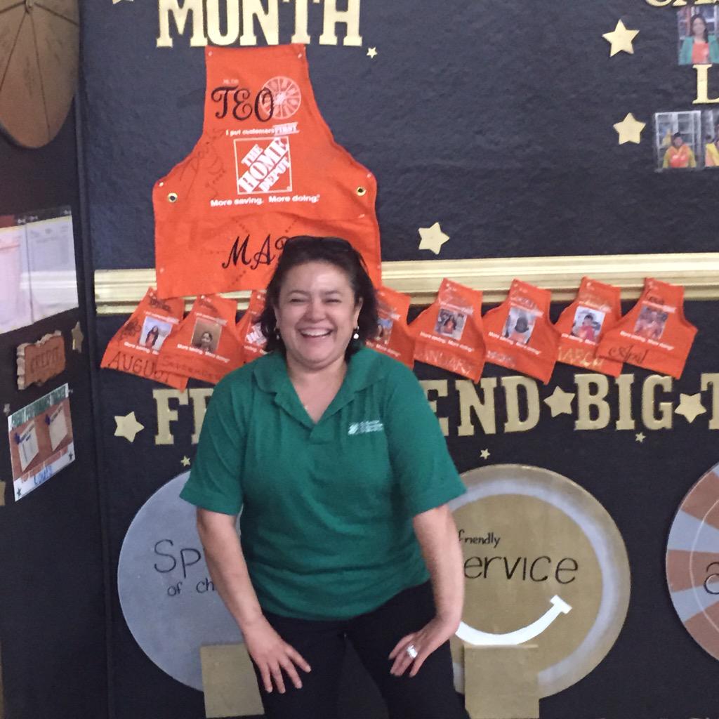 DakotaCDB's tweet photo. Great job Nancy and Teo on achieving the highest Wait to Checkout scores for May and June!!!!! #TheSpeediest!!! 💨💨💨🚨🚨 http://t.co/ksC4892AyO