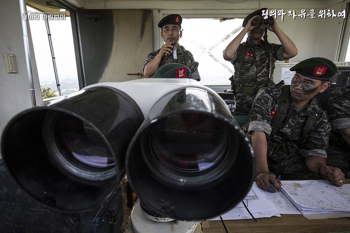 rok_marineboy's tweet photo. 해병대 2사단 전차대대 무적해병들이 주어진 임무를 100% 이상 수행하기 위해 강한 훈련을 하고 있습니다. 정의와 자유를 위하여 오늘도 그리고 내일도 강한훈련은 계속될것입니다.
<사진 - 조성수 작가> http://t.co/5xtZMNfoXS