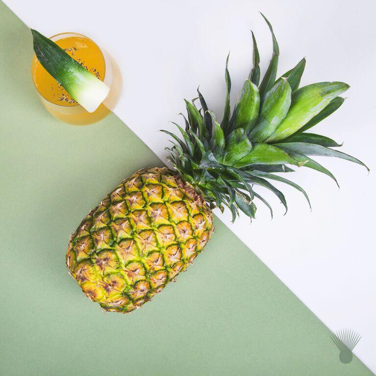 An innovative edge to start your week: our Piña Picante. Tag a friend to
invite them to #cocktailhour tonight.