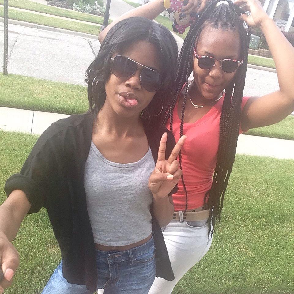 badgalroni_'s tweet photo. Last but certainly not least, #⃣happynationalbestfriendday to my bby!👭❤️😘 http://t.co/3XtX3aiEG7