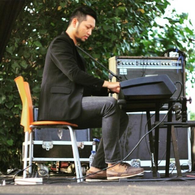 In action! Stage Tahu Gimbal, Anjungan Semarang, Puri Maerokoco <a href="/LoenpiaJazz/">Loenpia Jazz</a> 2015