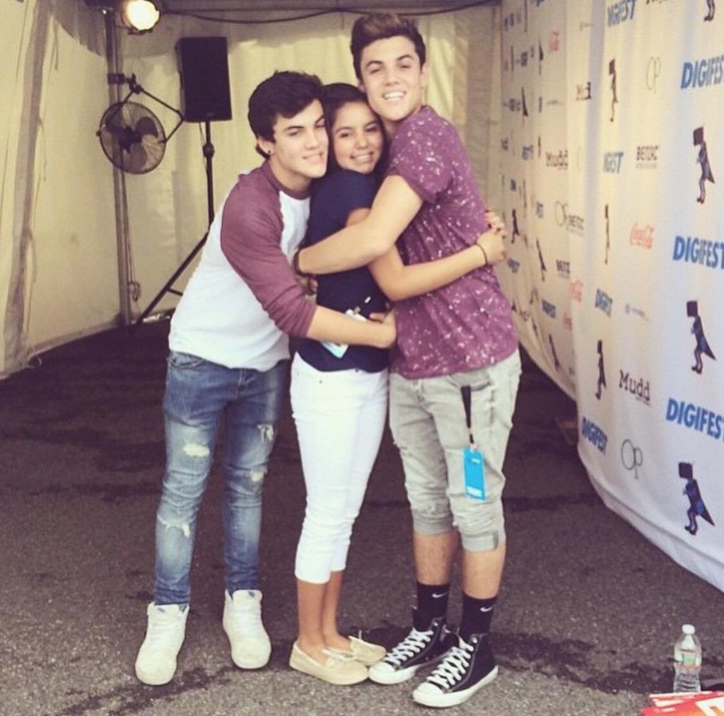GraysonDolan's tweet photo. Love yall so much http://t.co/ZyuREx02K1