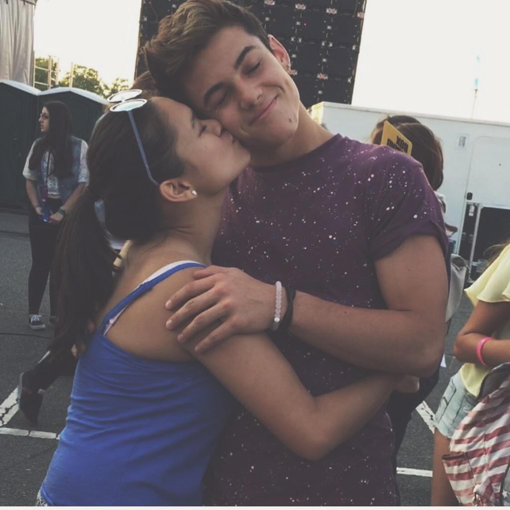 GraysonDolan's tweet photo. Love yall so much http://t.co/ZyuREx02K1