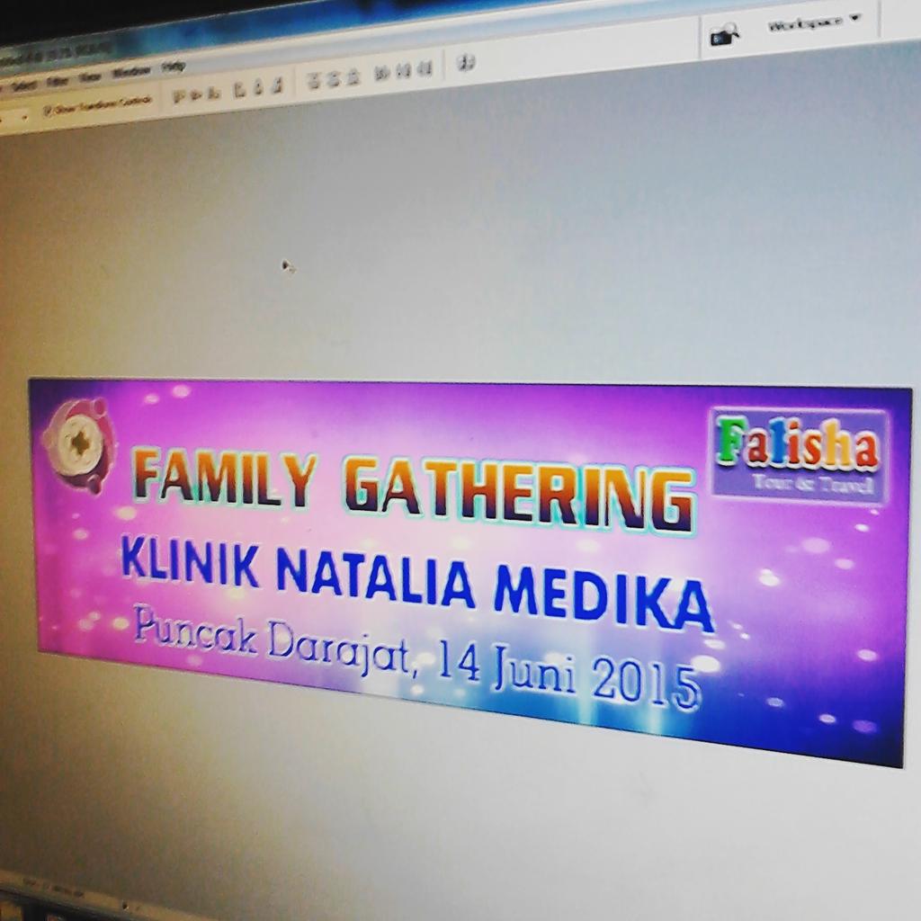 Tren Untuk Desain Banner Family Gathering  Erlie Decor