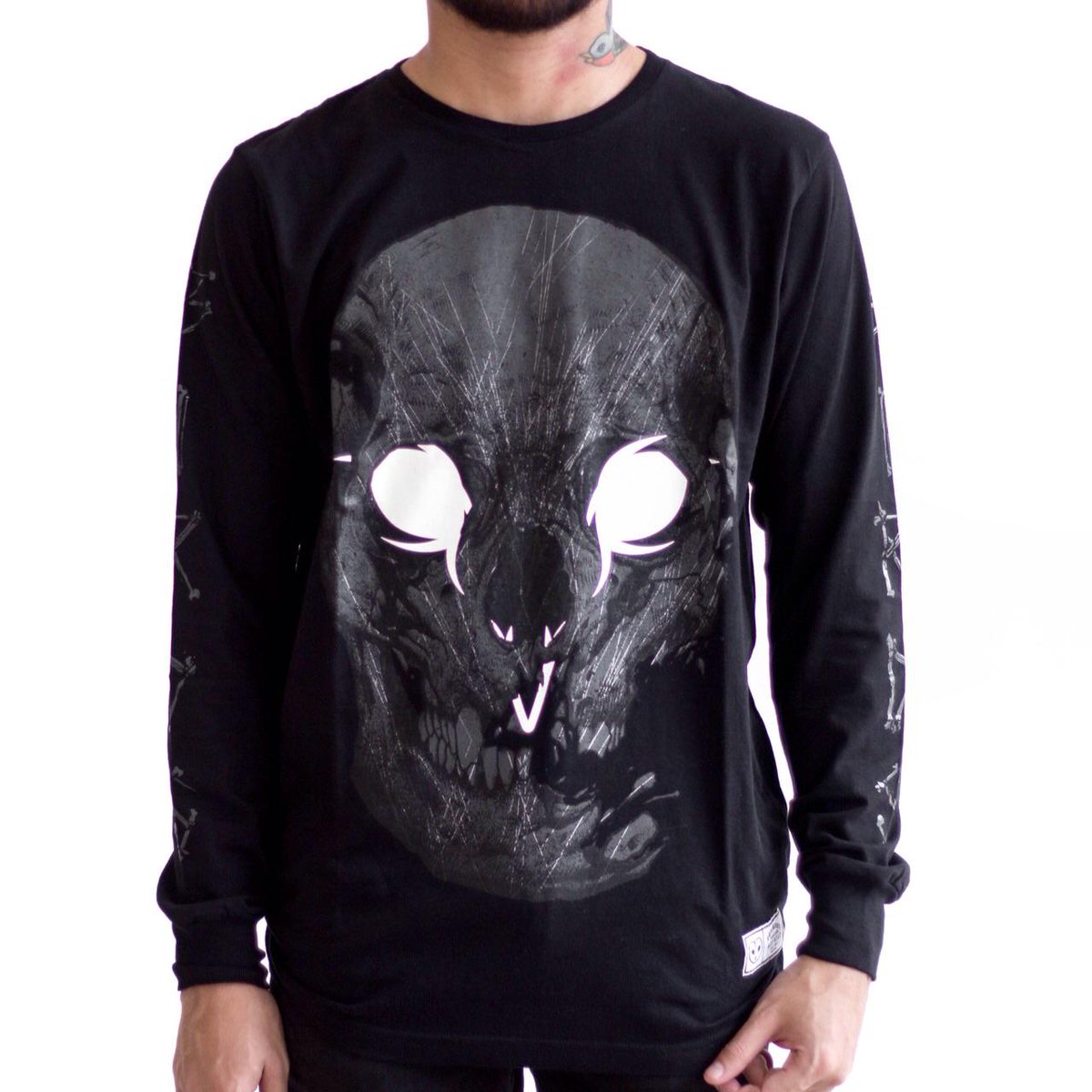 [OUT NOW] L/S "VIOLENCE" | 230.000 | XL XXL | order : 081289569334 ( Sms / Wa ) #DreambirdsApril2015