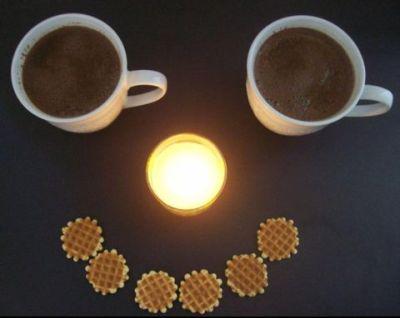 Makki_Kuenstler's tweet photo. #moinmoin heute wieder aus dem #KaffeeClub "#KC" im #Berliner #Kaffeehaus #KuturCafe - der #Kaffee ist #fertig :-) http://t.co/nC7npintMG