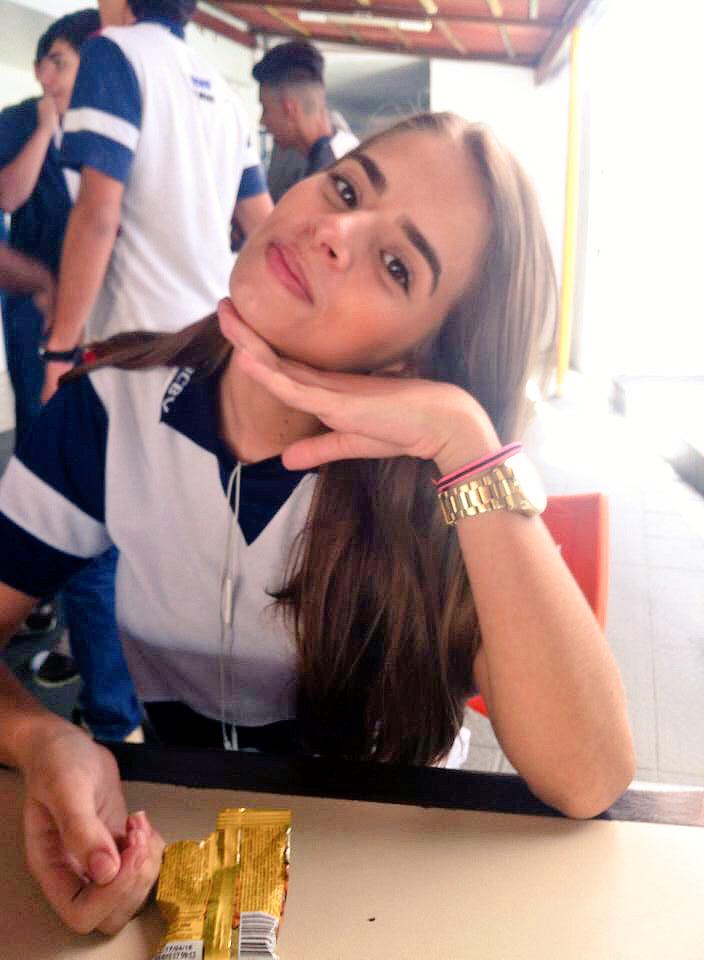 raquel__lima's tweet photo. Faz falta no meu dia a dia!❤️👯 @ArianeHomrich #ÉPraQueimarEuQueimoLogo #NãoMeMate #AGenteSempre http://t.co/YuAHfLT01R