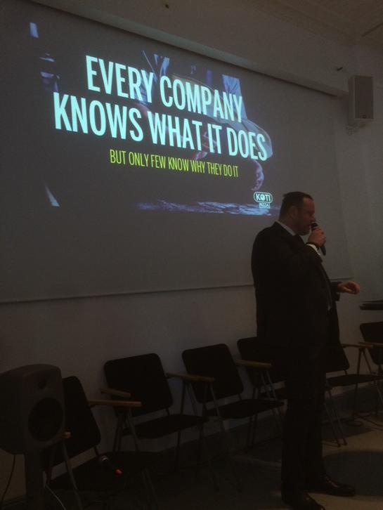 VPKirsi's tweet photo. @VPKirsi: Moni yritys tietää mitä tekee, mutta harva MIKSI. Well said Tommi Tervanen Kotipizza! #designclubfi http://t.co/0DhycePZRP