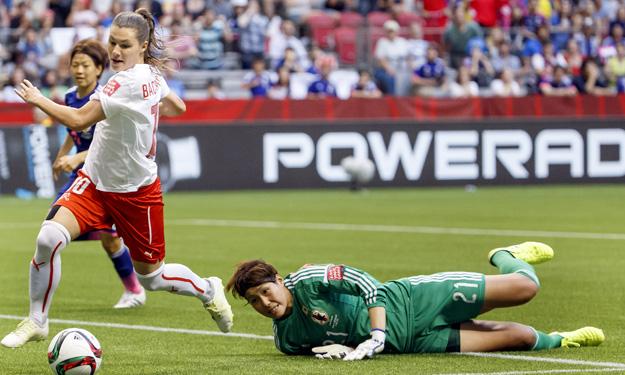 nati_sfv_asf's tweet photo. Toll gekämpft, aber glücklos. #JAPSUI 1:0. Nächste Chance auf 3 Punkte am Freitag gegen Ecuador. #HoppSchwiiz #FWWC http://t.co/2gdBZBLLuG