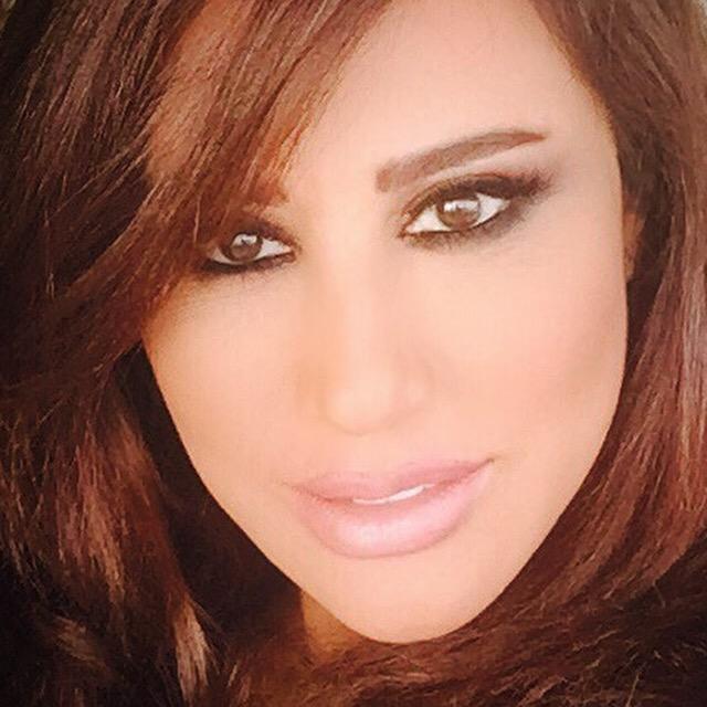 najwakaram's tweet photo. #NKO
الصحافة الكراوتية ترحّب ب #نجوى_كرم في منطقة Dubrovnik #بوسة_قبل_النوم 
http://t.co/8G3qLtEVPk http://t.co/n1PCprjoOv