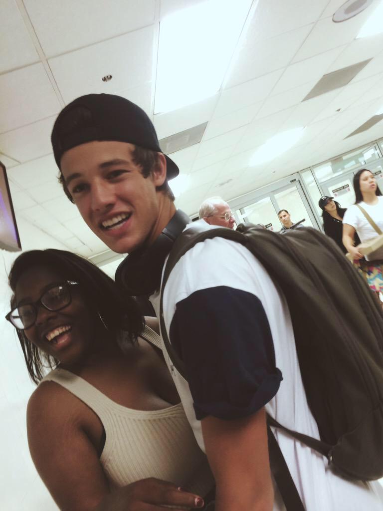camshes's tweet photo. I :) AM :) CRYING :) FML :) http://t.co/BPDxS3MVPX