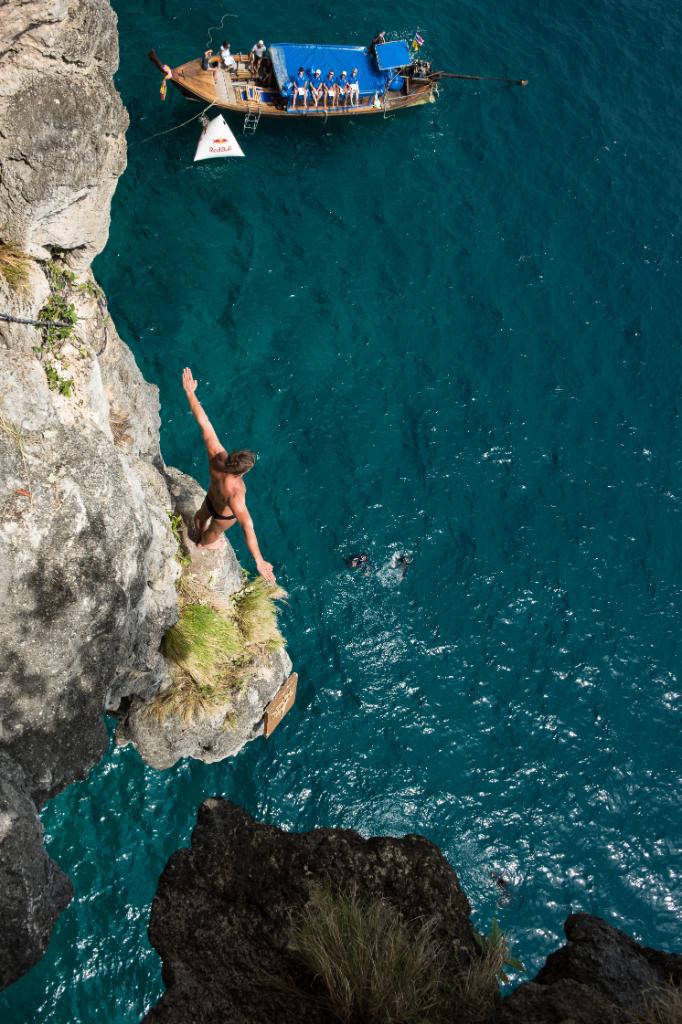redbull's tweet photo. Ready to dive into Tuesday? Let's do this. http://t.co/AaRmt5OedF