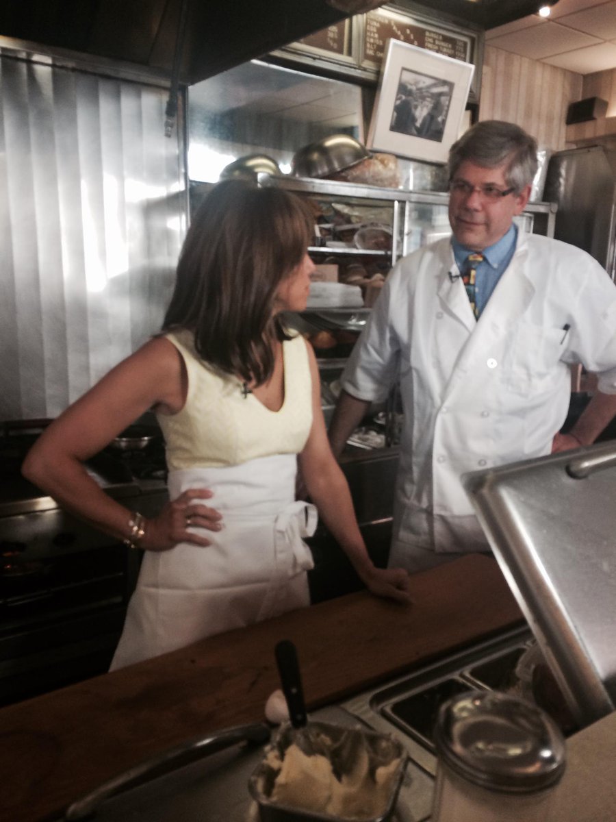 LexingtonCandy's tweet photo. Set your DVR for #nyldinerweek on @newyorklivetv with @sara_gore -catch our segment tomorrow on NBC -Don't miss it! http://t.co/LhixT1ogqD
