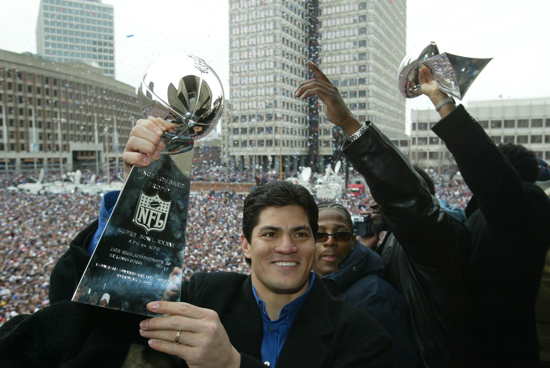 Happy Birthday to Pats HOFer, Tedy Bruschi! 