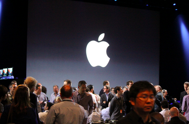 VentureBeat's tweet photo. Everything Apple announced at #WWDC 2015 http://t.co/RkrJlnGxnz http://t.co/WFAjOHqB3v