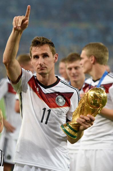 Happy Birthday to Miroslav Klose who turns 37 today.
- 2 Bundesliga\s
- 1 World Cup
- World Cup leading goalscorer. 