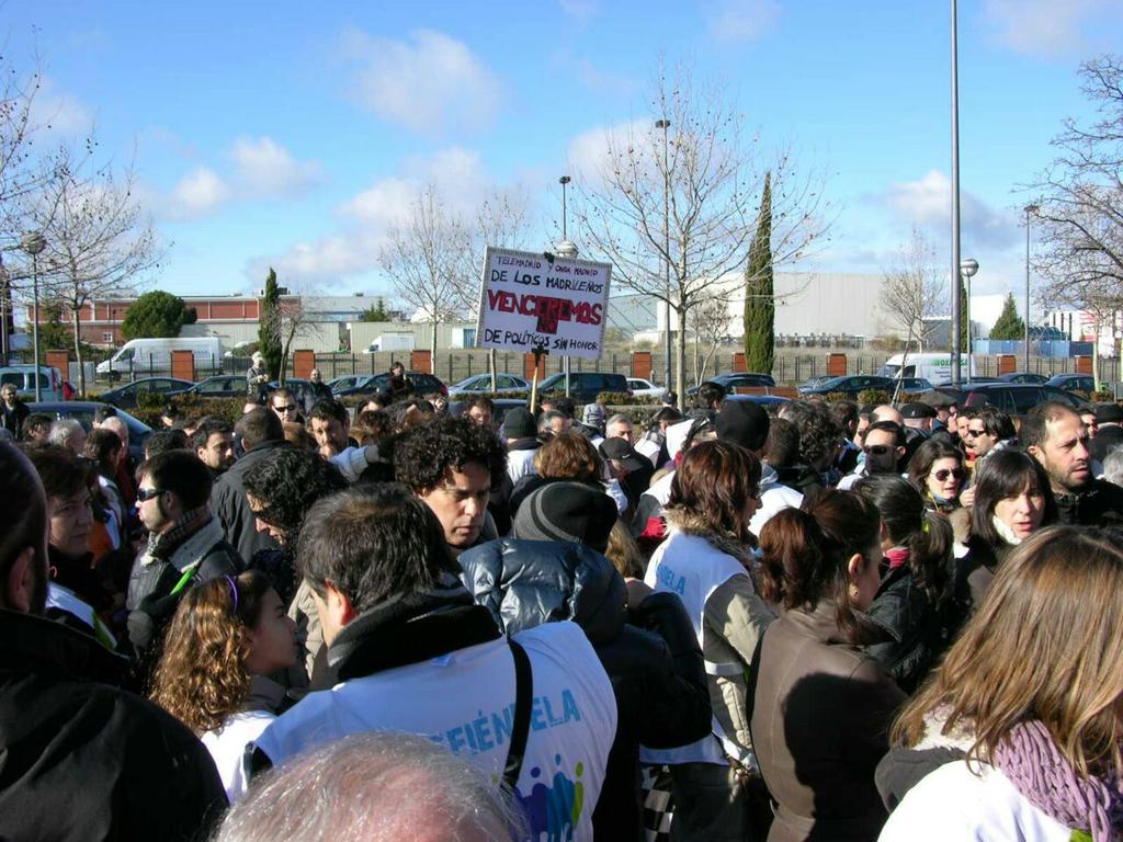 cocotelemadrid's tweet image. Sabías reír cuando habia que reír Sabías llorar cuando había que llorar Pero sobretodo has sido un luchador compañero