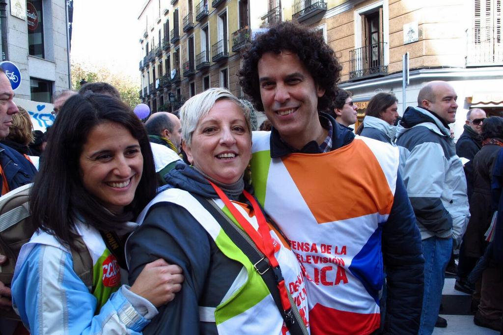 cocotelemadrid's tweet image. Sabías reír cuando habia que reír Sabías llorar cuando había que llorar Pero sobretodo has sido un luchador compañero