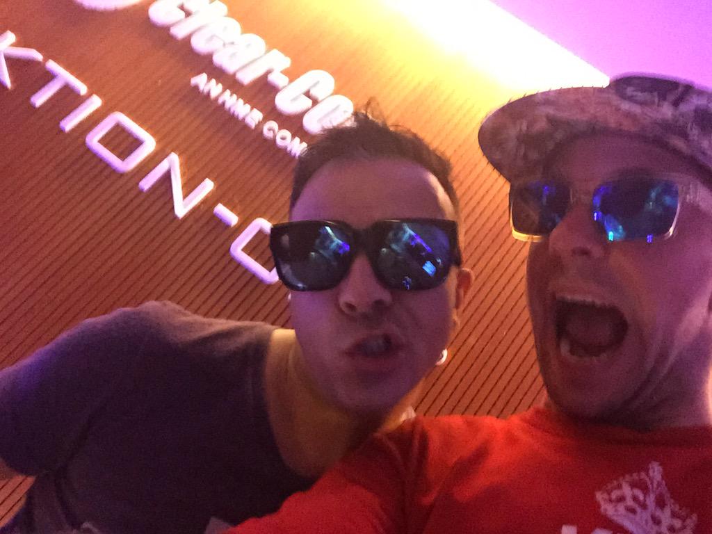 AudioProstitute's tweet image. Your favourite #dj #duo terrorizing the @smooove-records #phoenixaudio HQ #watchout #djs #mixing #funktionone #house