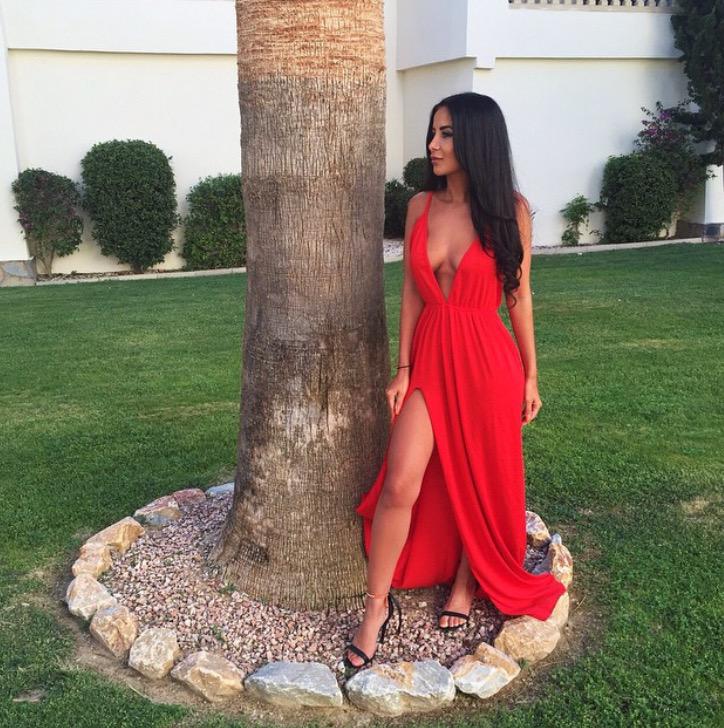 EffieAndDivia's tweet photo. having the best holiday ! 🌷✨🍸🌞 -Divia http://t.co/SnAZPojysT