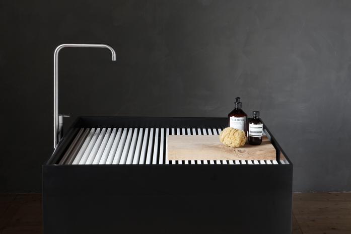 ddn_world's tweet photo. “Scape” #bathroom collection in #HIMACS, #design by @jvdv33 for @notonlywhite: http://t.co/v0QTKlrPU7 http://t.co/Gx1XtVIwSU