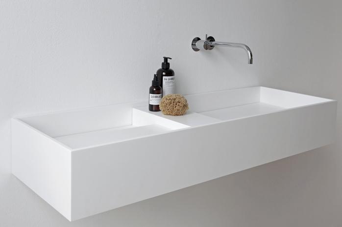 ddn_world's tweet photo. “Scape” #bathroom collection in #HIMACS, #design by @jvdv33 for @notonlywhite: http://t.co/v0QTKlrPU7 http://t.co/Gx1XtVIwSU