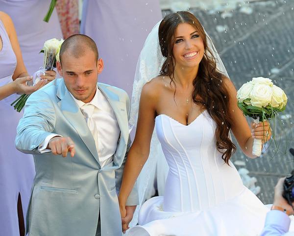 Happy 31st birthday to the one and only Wesley Sneijder! Congratulations 