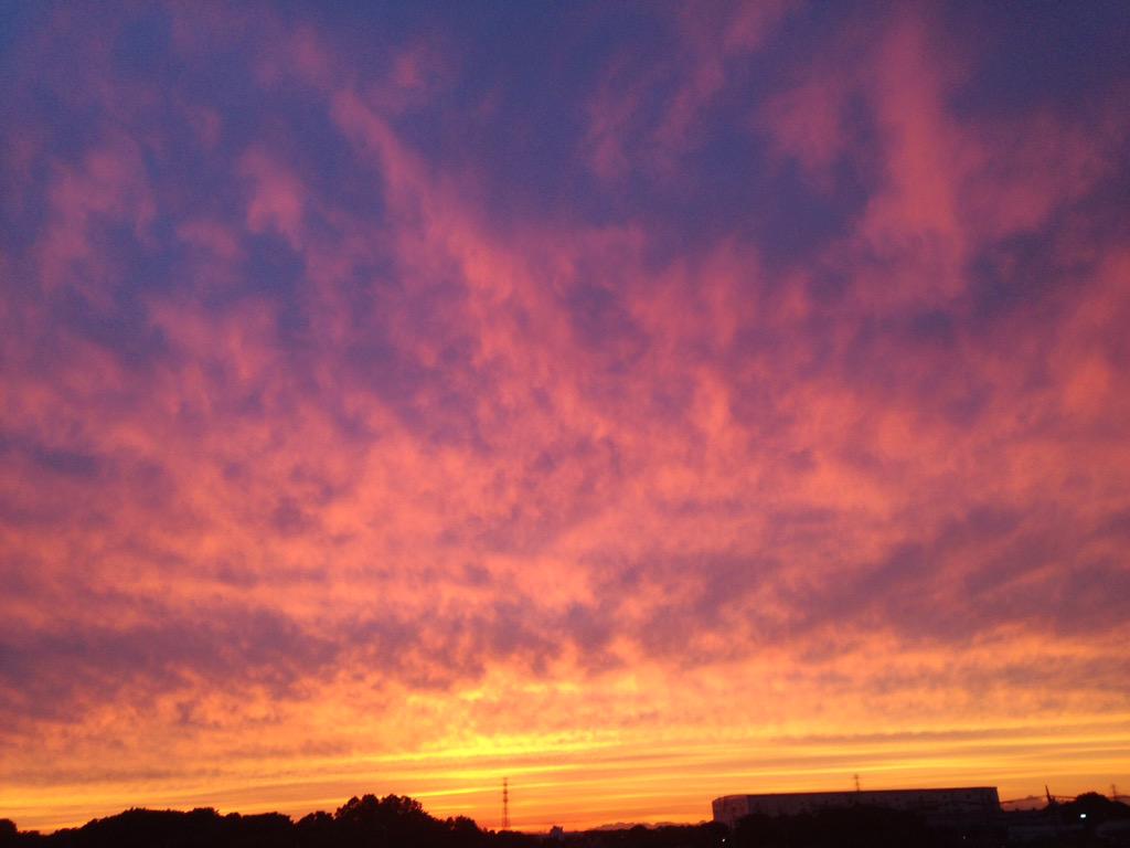 まるで異世界 今日の夕焼け空が綺麗すぎると話題 各地の空画像まとめました 6 9 Togetter まるで異世界 今日の夕焼け空が綺麗すぎると話題 各地の空画像まとめました 6 9 Togetter