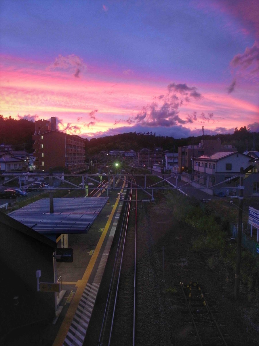 まるで異世界 今日の夕焼け空が綺麗すぎると話題 各地の空画像まとめました 6 9 Togetter まるで異世界 今日の夕焼け空が綺麗すぎると話題 各地の空画像まとめました 6 9 Togetter