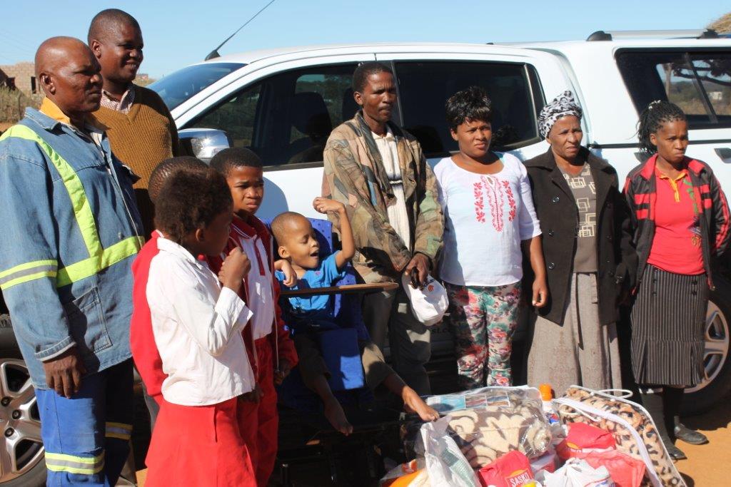 MdcTrust's tweet photo. @MdcTrust @JTG_Trust touching lives. Keeikgwatile family in Loopeng was identified and the two Trusts made an impact! http://t.co/aFCLRHhFuI
