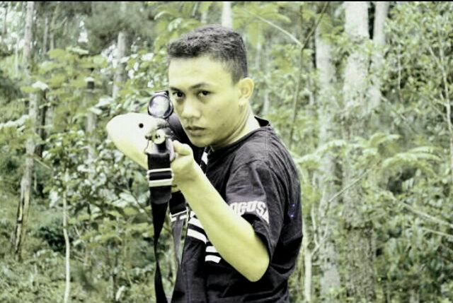 Udah kaya ala-ala sniper Hehe