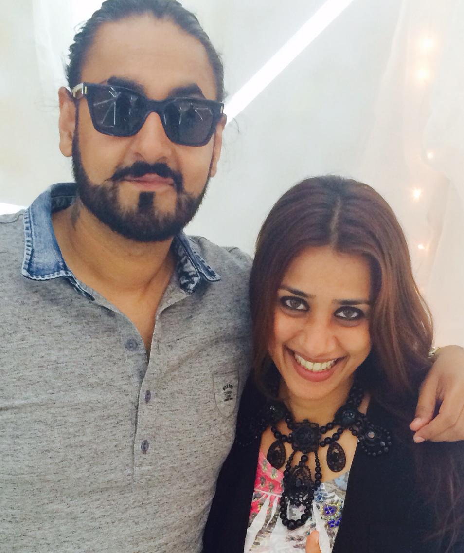 AshviniYardi's tweet photo. Hey good to see u on the sets @MANJmusik #singhIsBliing #songshoot http://t.co/wtdUrDZym2