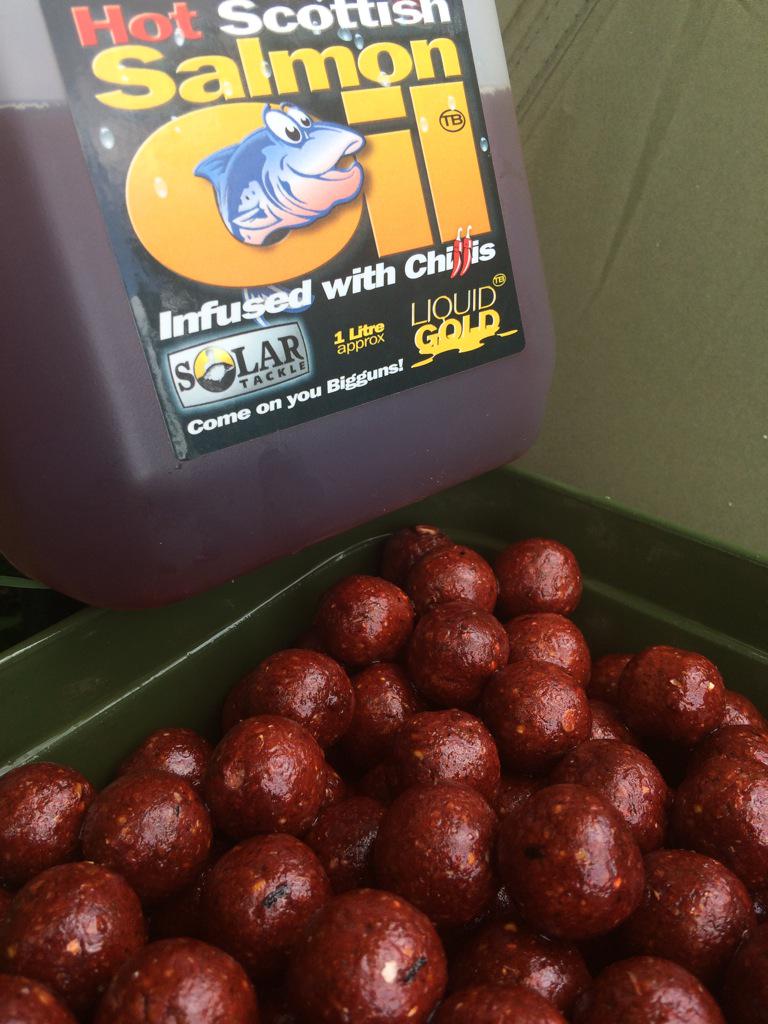 In the warmer months I love to use oils. The new hot salmon oil is my number one choice for this year. <a href="/solartackle/">SolarTackle</a>