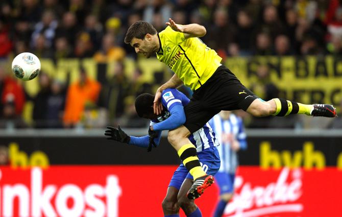 Happy 27th birthday to the one and only Sokratis Papastathopoulos! Congratulations! 