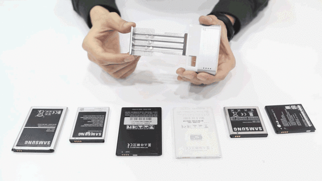 tecnoandroidit's tweet photo. #Batterie: recicliamole con ... - http://t.co/ZUUd7HTzfI - #BatteryPack #BetterRe #Kickstarter #Smartphone http://t.co/hx4uKDRw0j