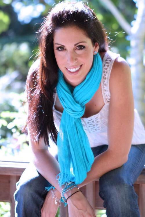 SongPlacementIn's tweet image. Visit alyssajacey.com to hear this incredibly talented lady!!!