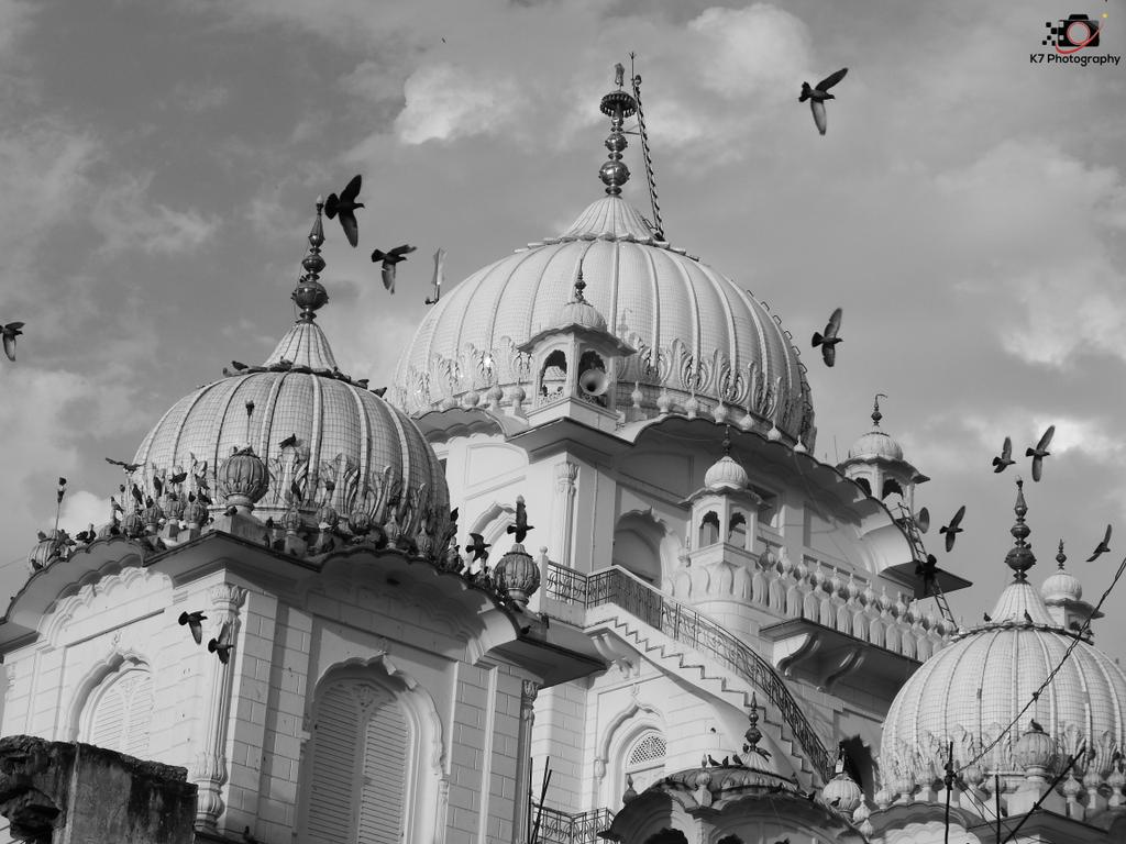 emonchowdhury51's tweet image. 