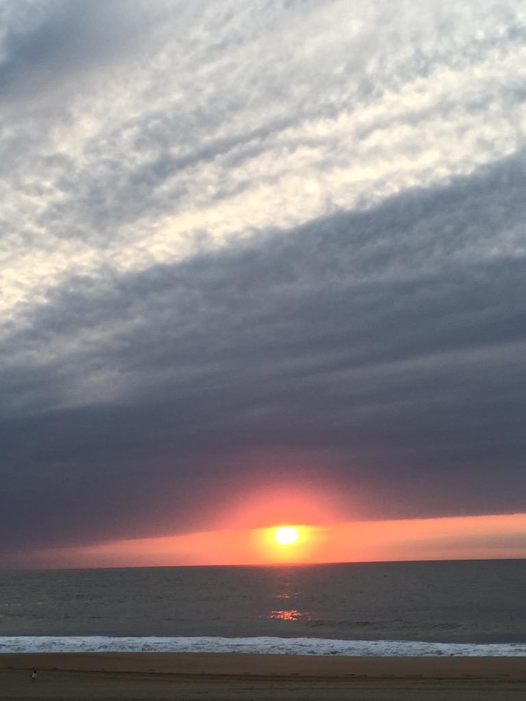 katapug's tweet image. #chasingsunlight The clouds wouldn't share the sky. #sunrise #Rehoboth #photography