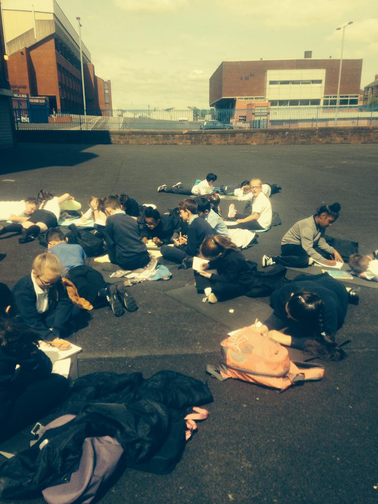 P5Ibrox's tweet photo. P5's had to listen for 1 minute and draw what they could hear! #improvinglisteningskills #learningoutdoors http://t.co/jK1bgQ4I1w