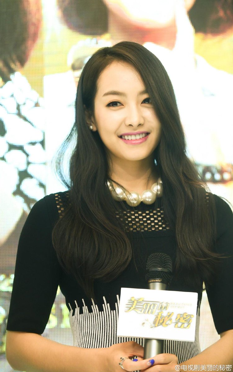 victoriathaifan's tweet photo. Beautiful Secret Official http://t.co/abkx90gusN