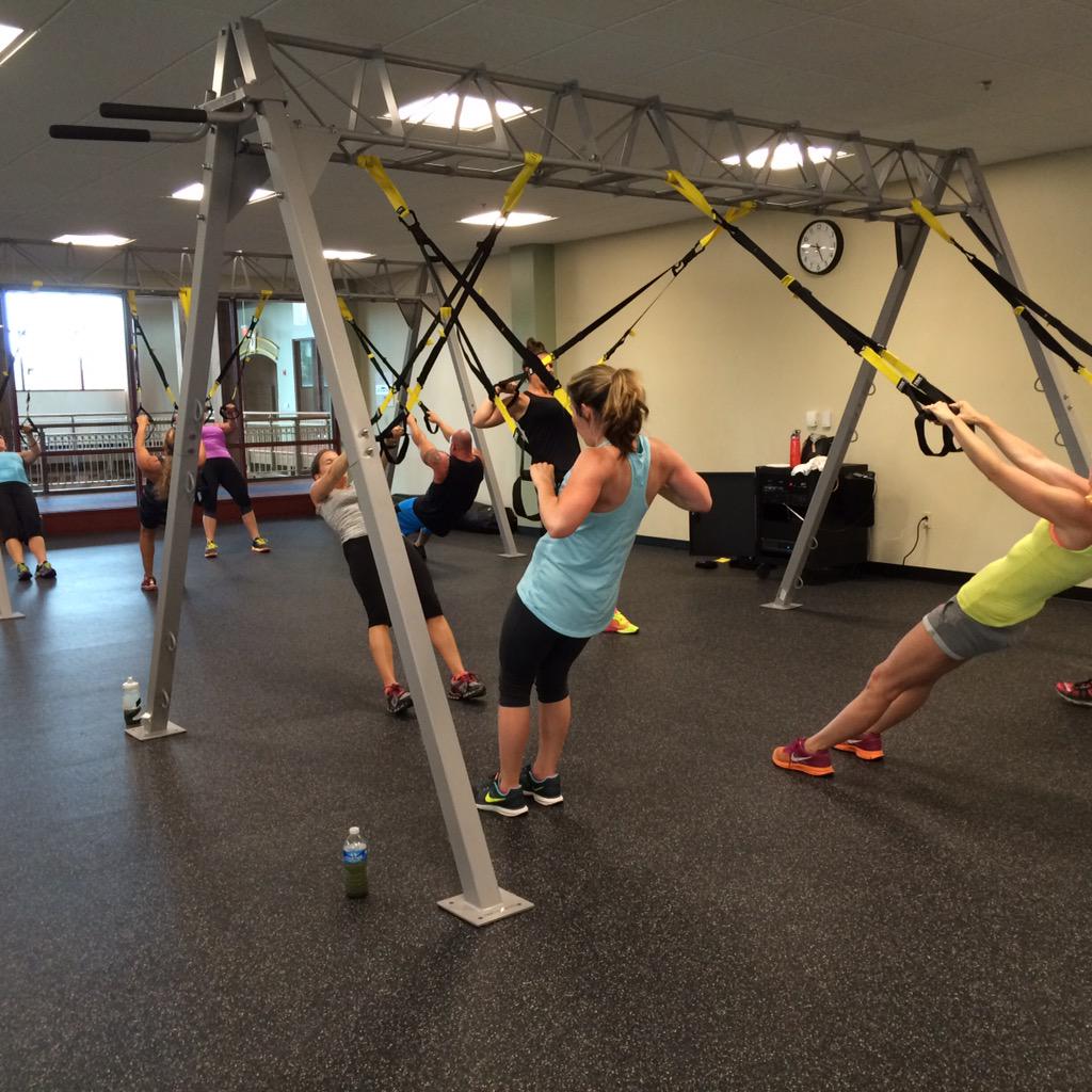 afehair2000's tweet photo. TRX demo class. Full class!! http://t.co/P9UygJ5i5r